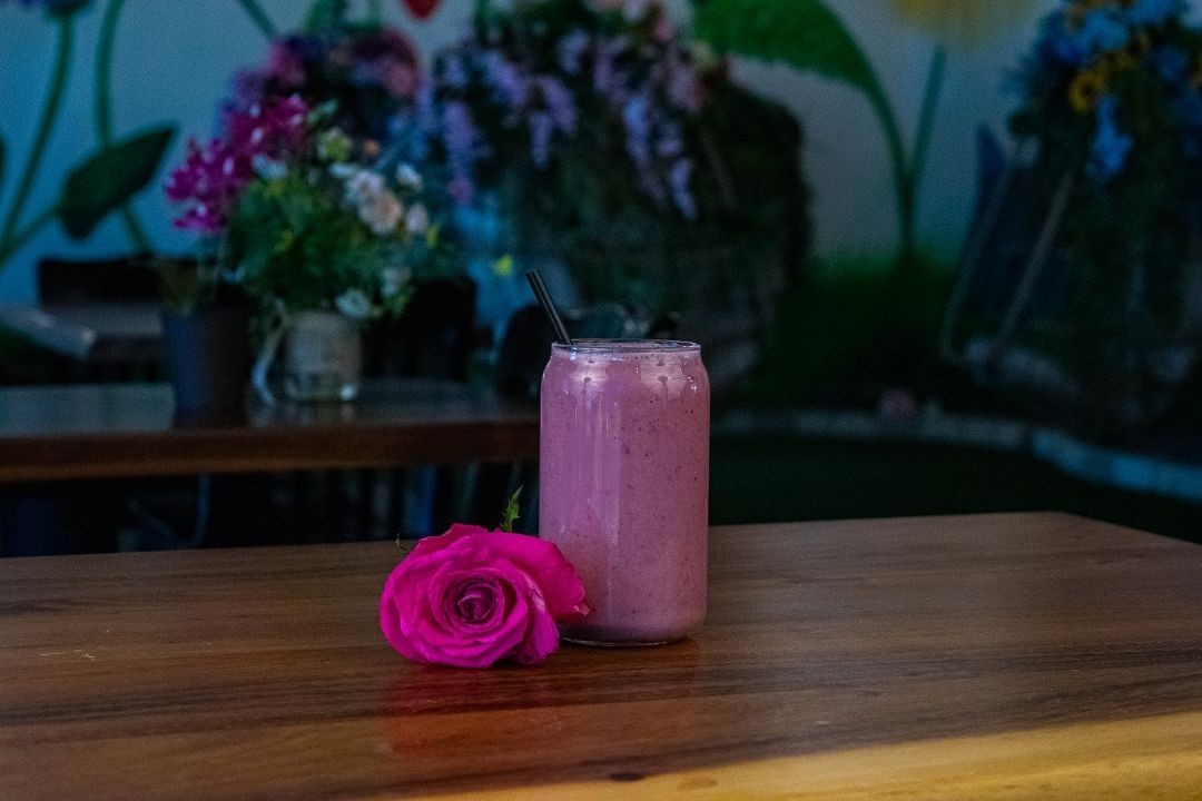 J's Strawnana Smoothie